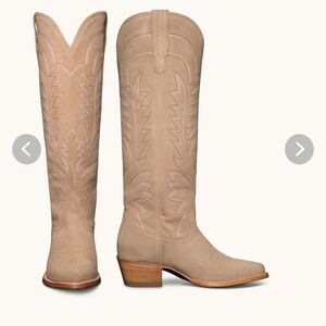 NEVER WORN Tecova Abby Boots